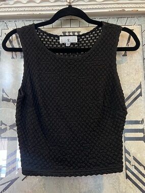 Black Textured Cropped Tank Top